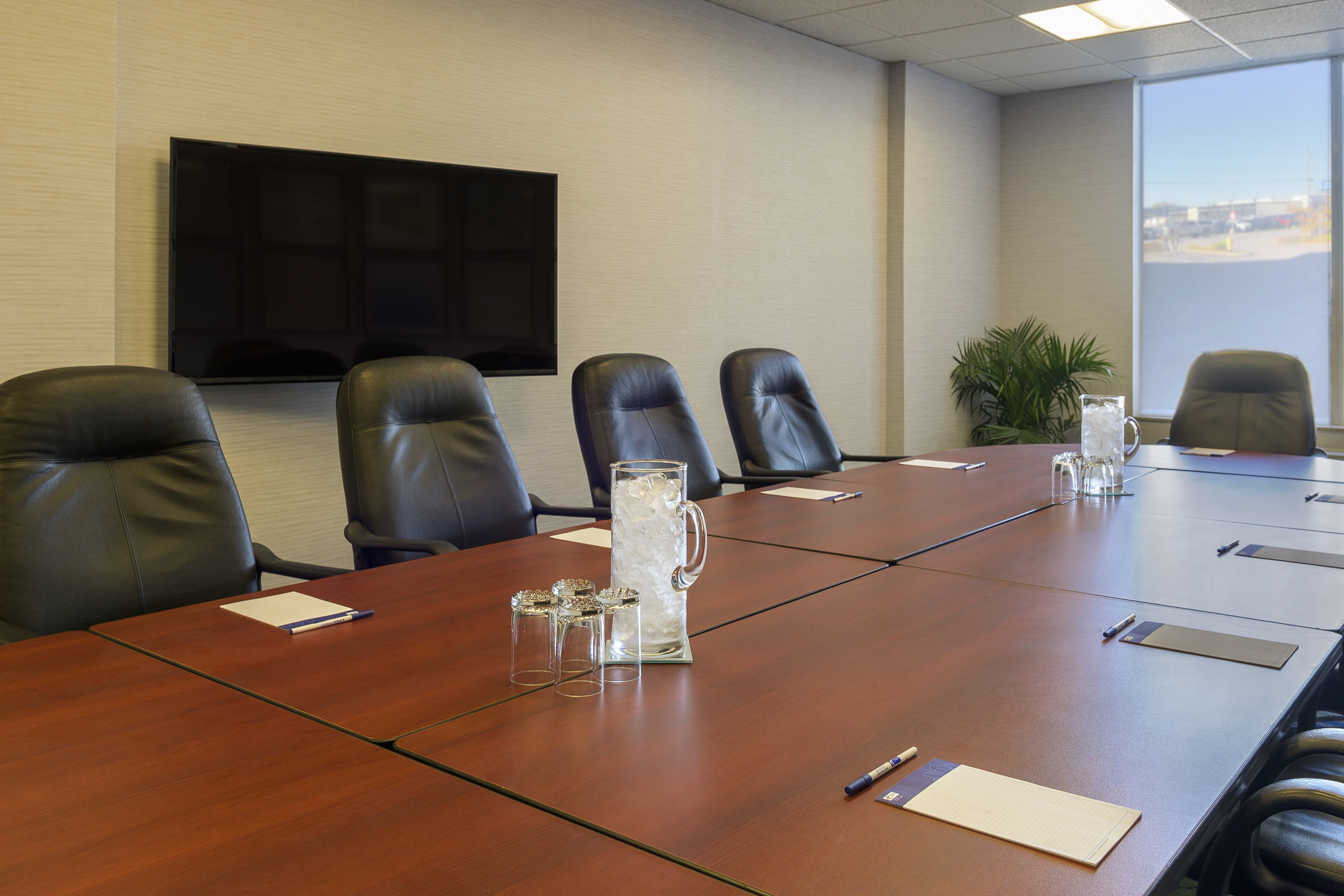 Holiday Inn Express Hotel Suites North Bay 60/75