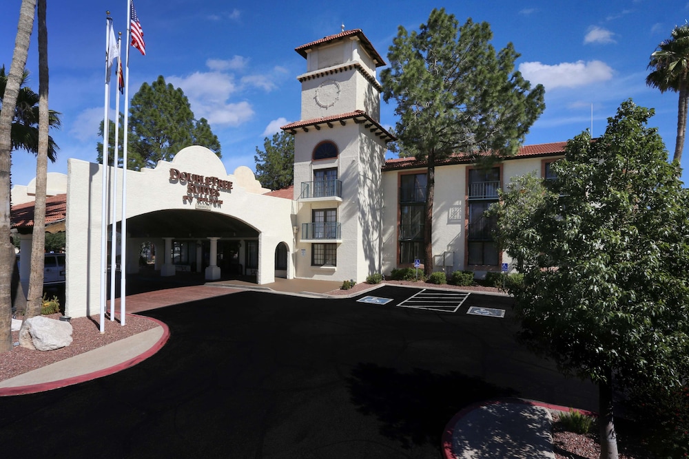 DoubleTree Suites by Hilton Tucson Airport 8/67