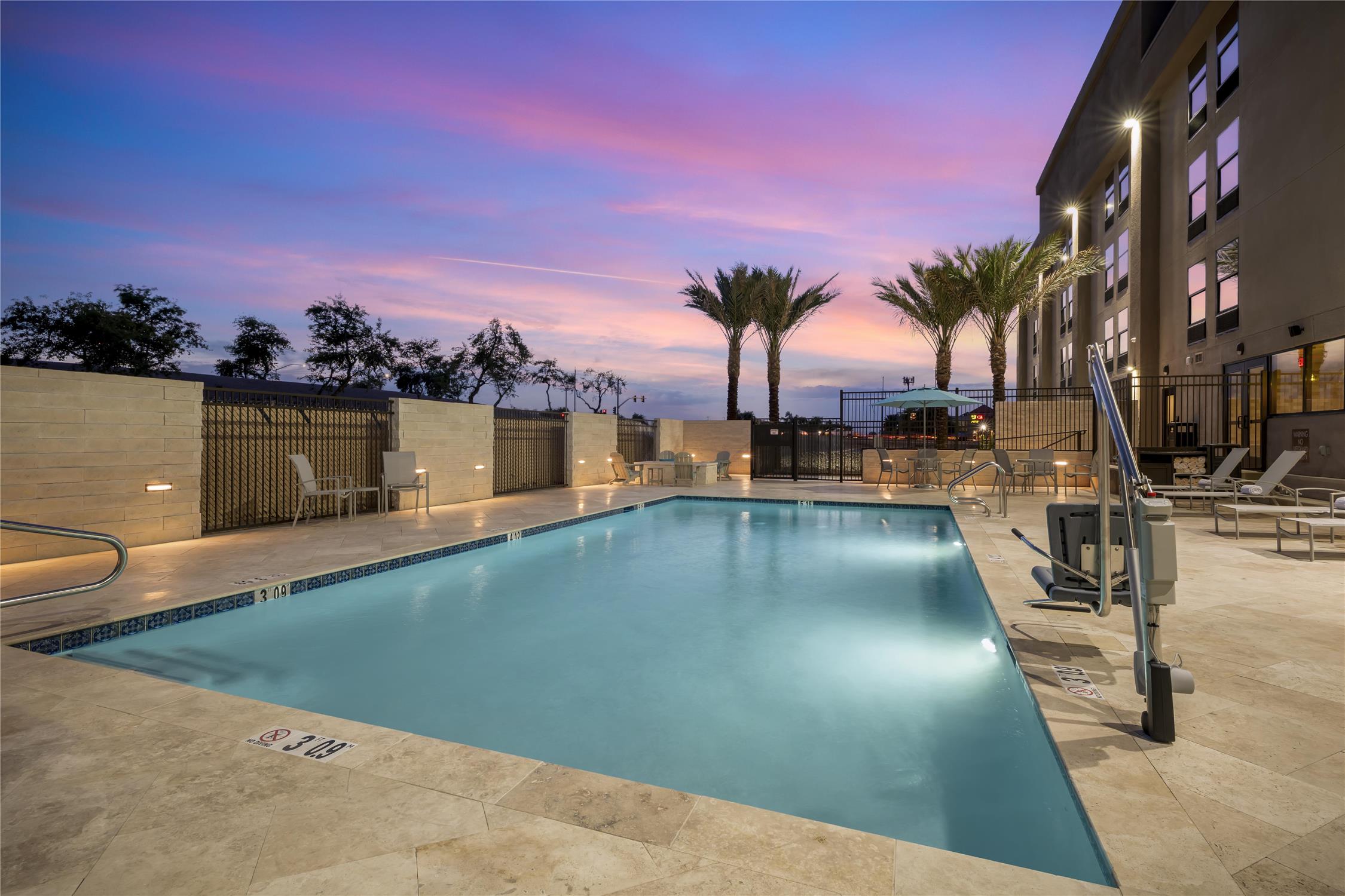 Best Western Plus Gilbert/Mesa 16/17
