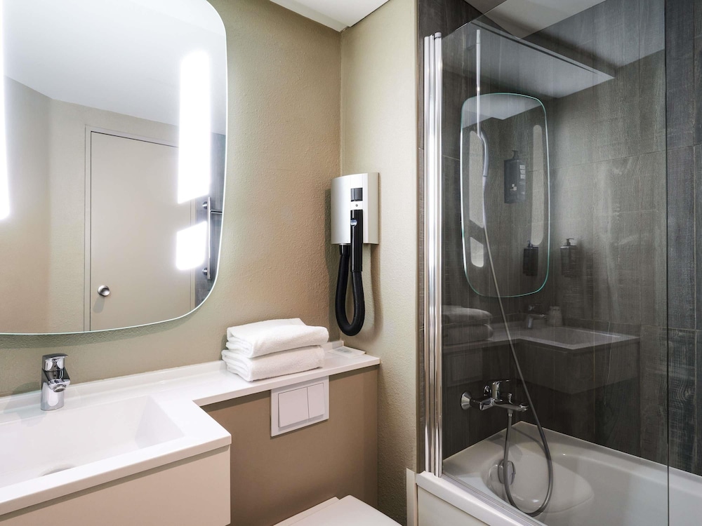 ibis Toulon La Seyne Sur Mer 69/71