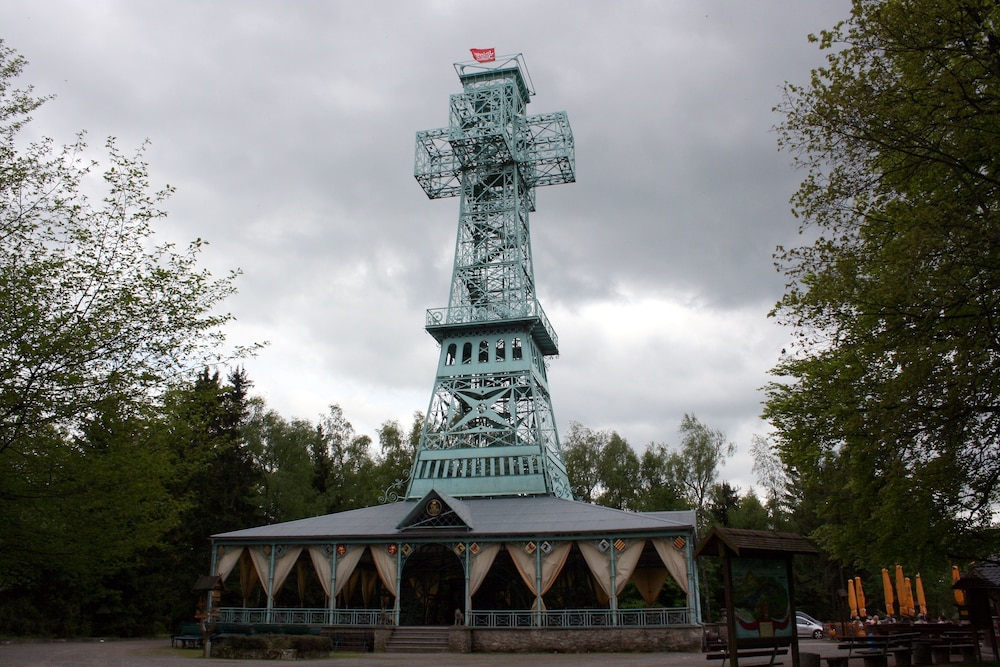 Hotel Zum Burgergarten 43/50