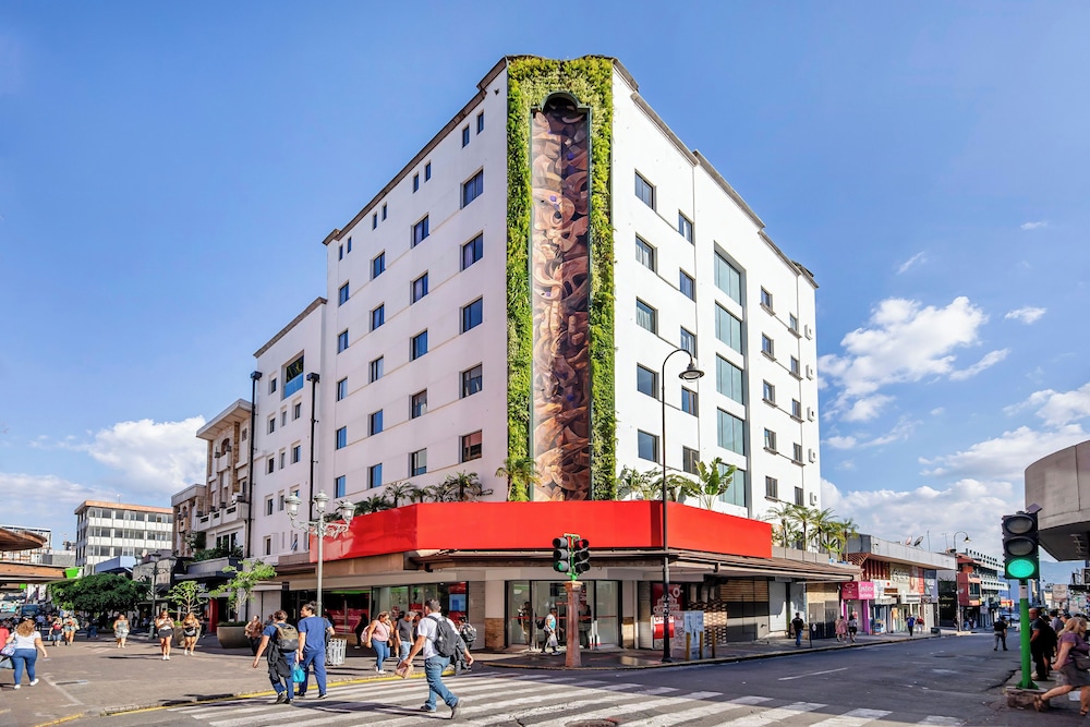 Hotel Presidente 68/72