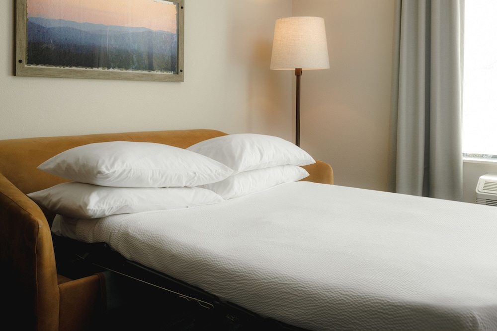 Fairfield Inn & Suites by Marriott Knoxville Northwest 16/30