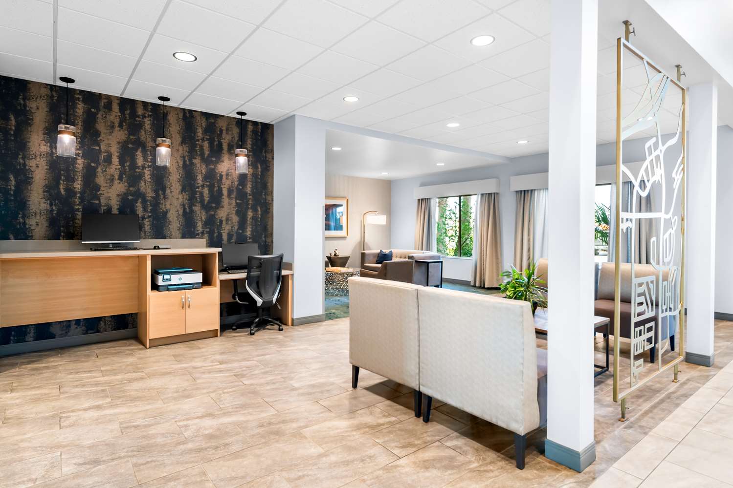 Best Western Plus Settlers Point 6/42
