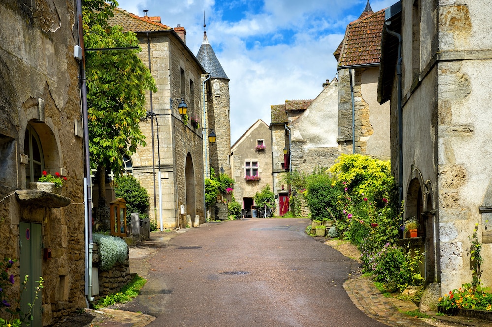 LE DOMAINE DES PRES VERTS SPA 32/50