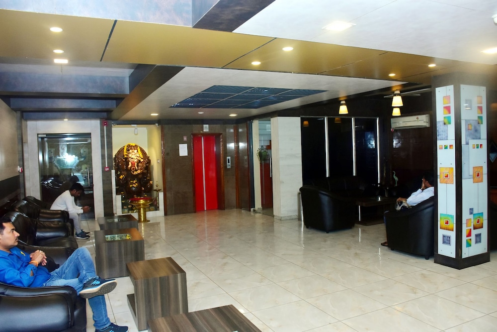 HOTEL ARYA PALACE 5/32
