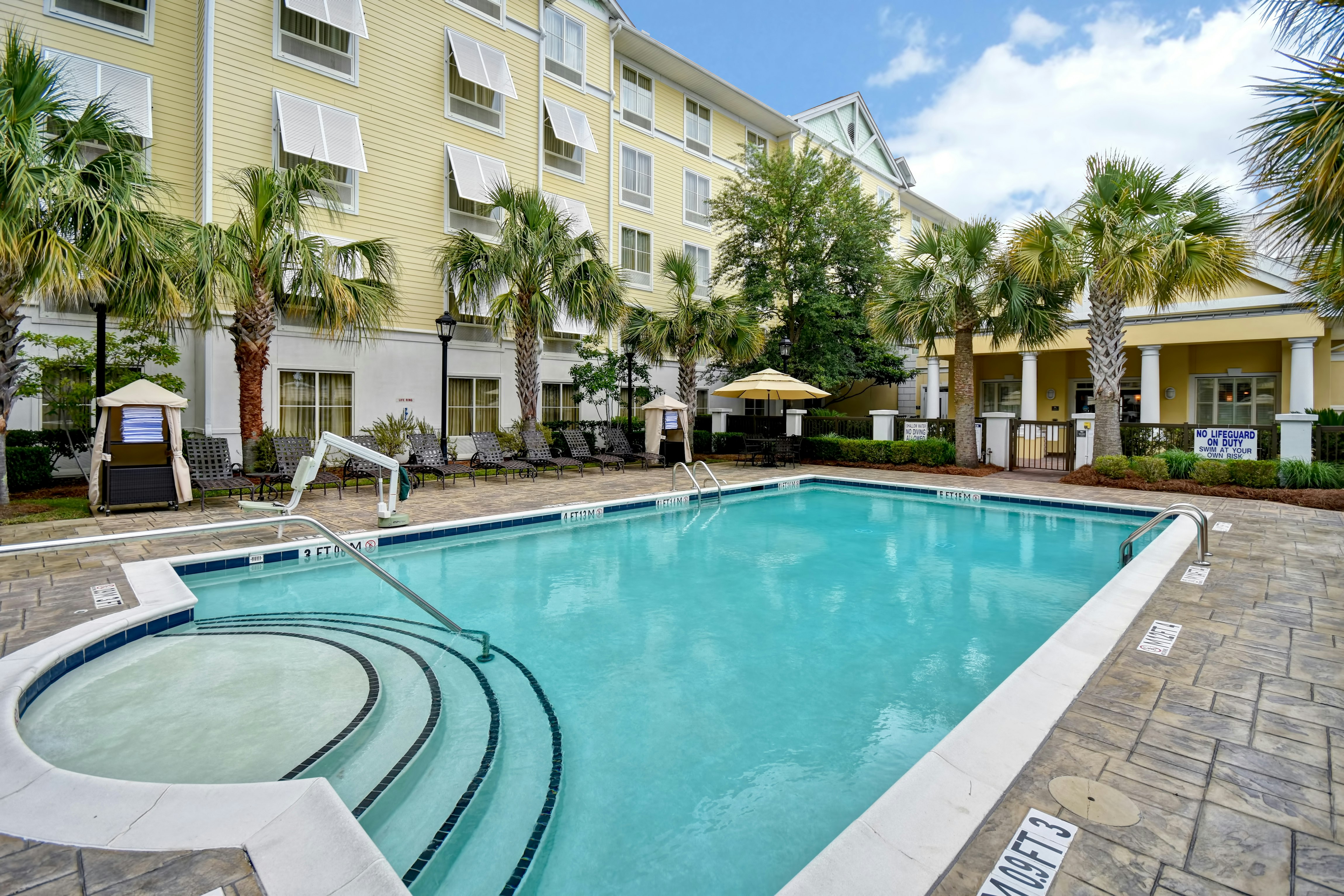 Homewood Suites by Hilton Charleston Airport 57/59