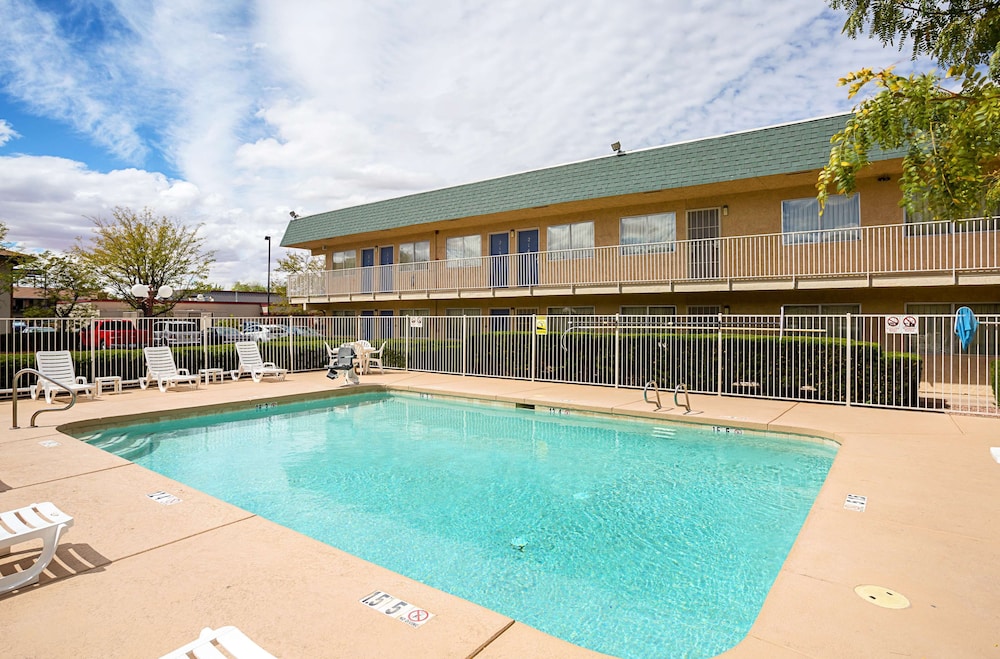 Motel6 Holbrook, AZ 7/62