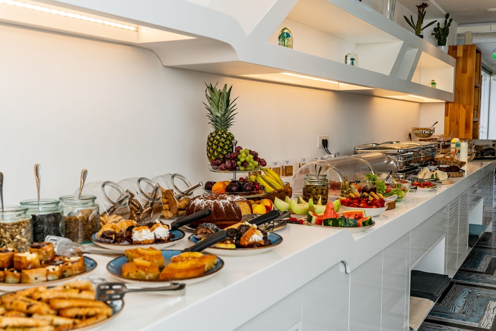 Marvarit Suites 23/50