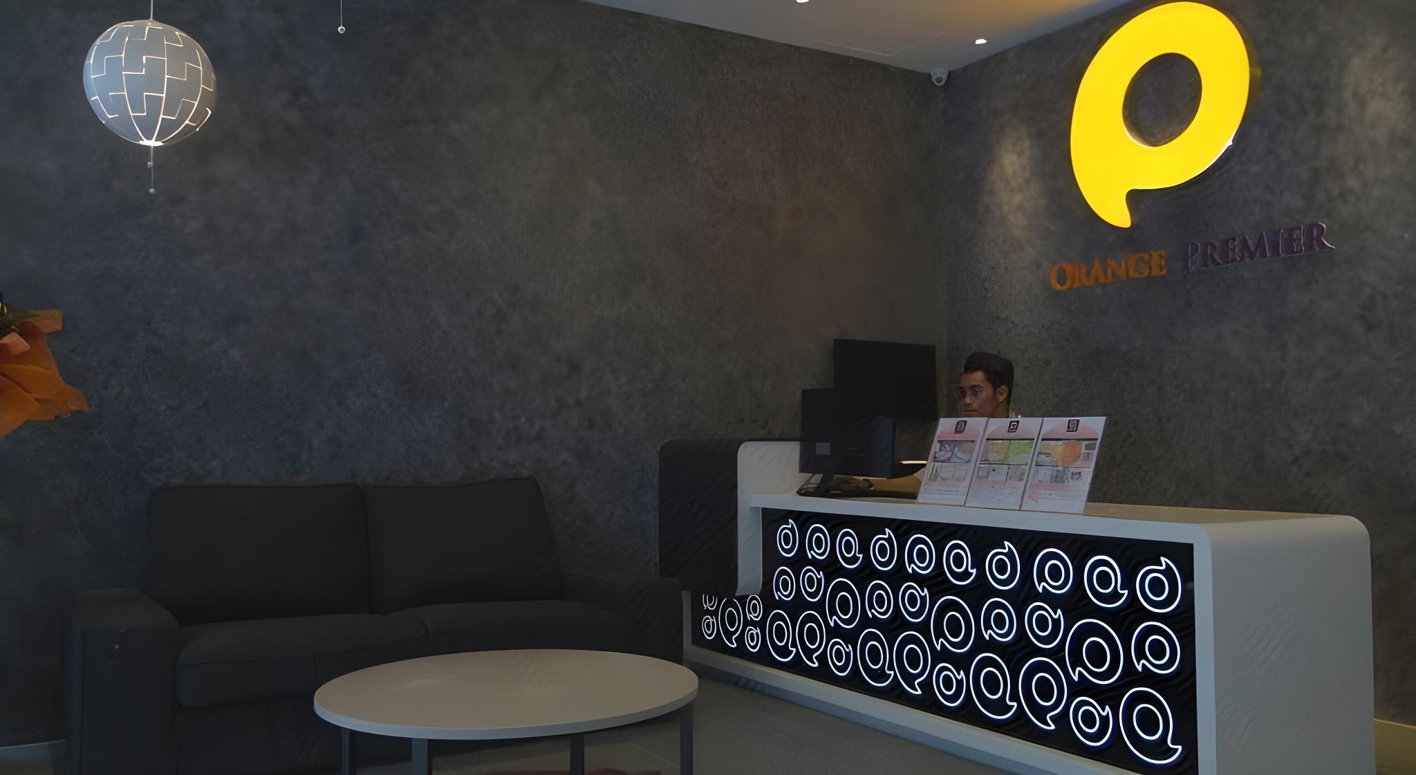Orange Premier Hotel Taman Segar 17/40