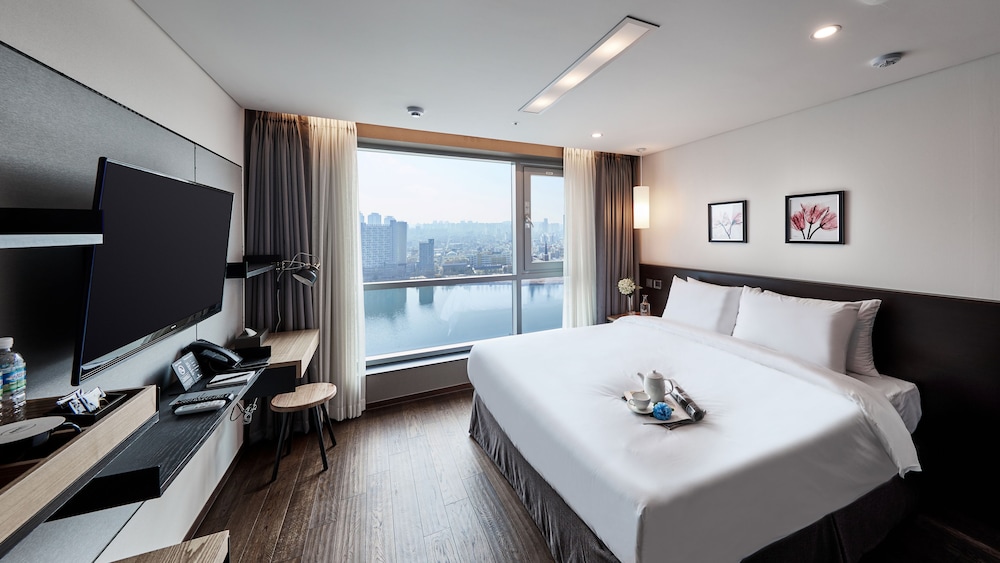 Hotel Riverside 16/41