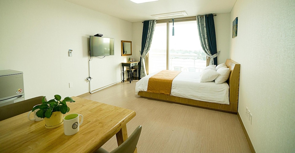 Seogwipo Dorame Pension 23/23
