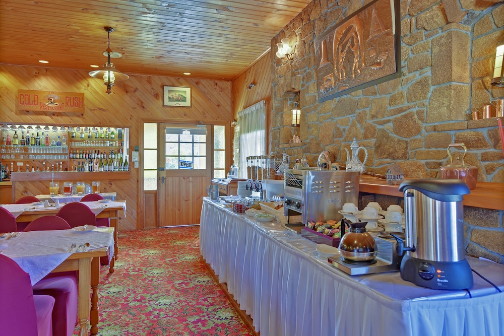 Gold Rush Inn 30/40