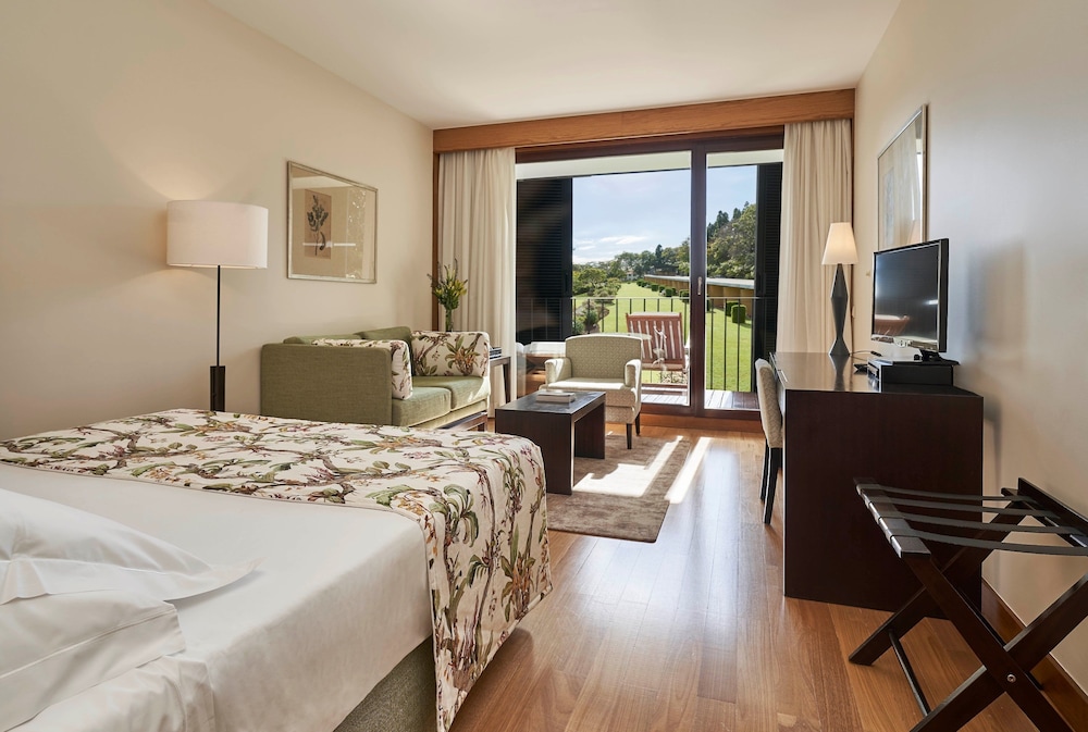 PREMIUM, DOUBLE BED, GARDEN VIEW