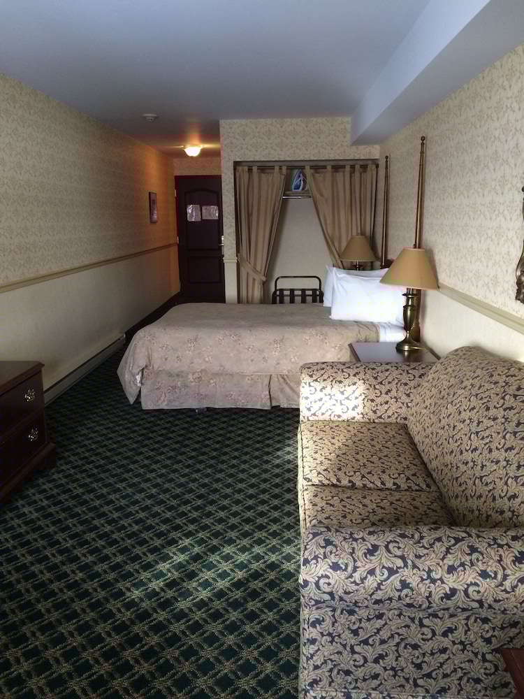 Auberge Montebello 18/67
