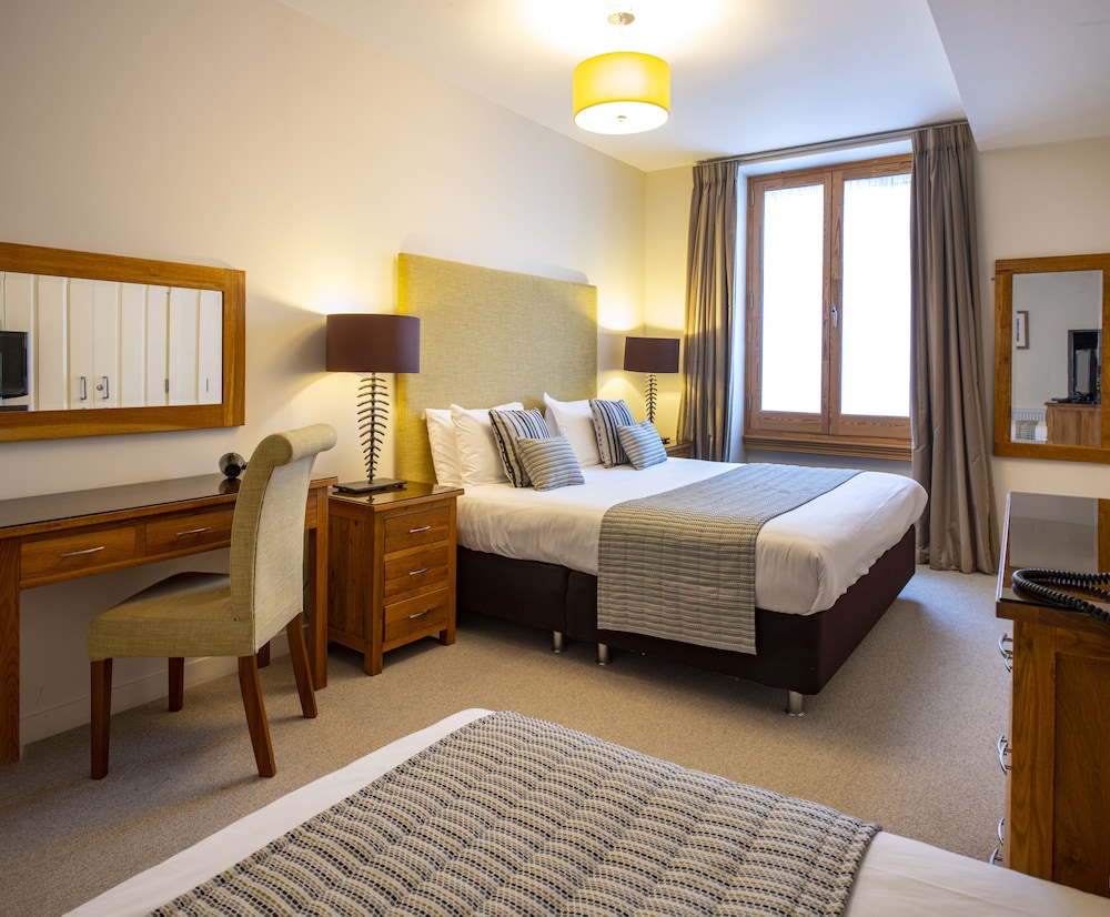 Inverness City Suites 15/50