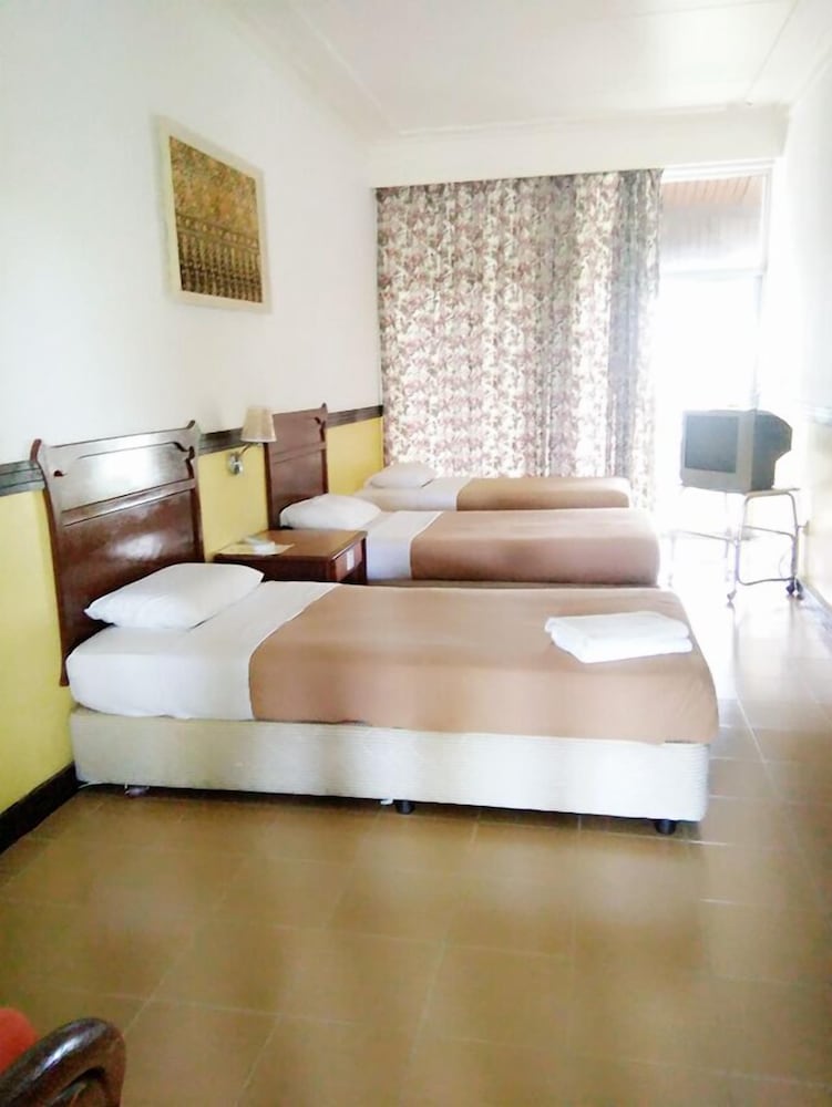 Motel Desa 8/36