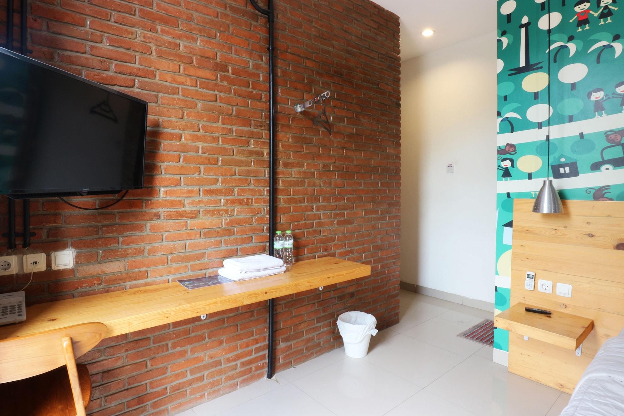 Urbana Homes 39/50