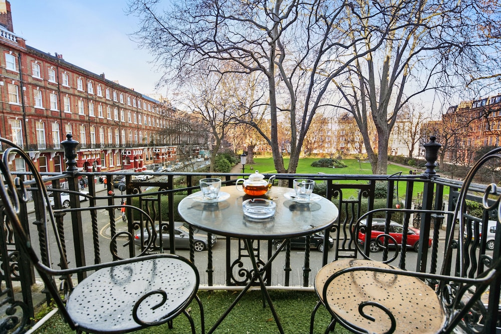 Twenty Nevern Square Hotel 35/49