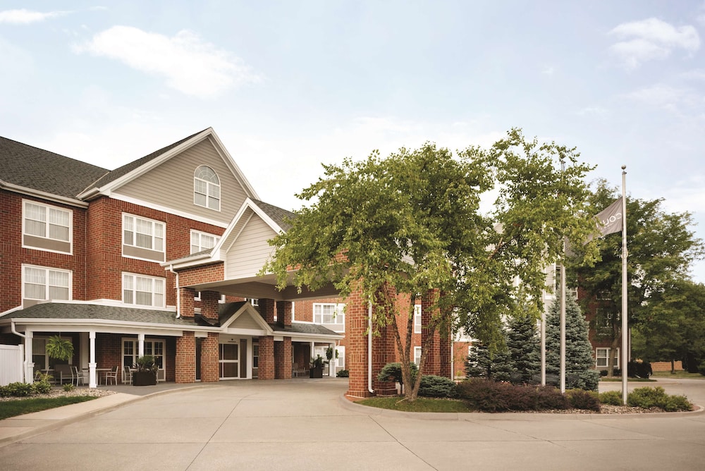 Country Inn & Suites By Radisson, Des Moines West, IA 3/48