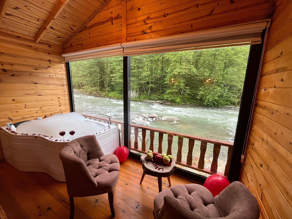 Teona Caglayan Bungalov 20/35