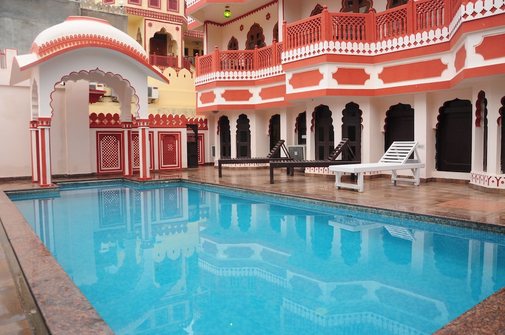 Hotel Sajjan Niwas 17/32
