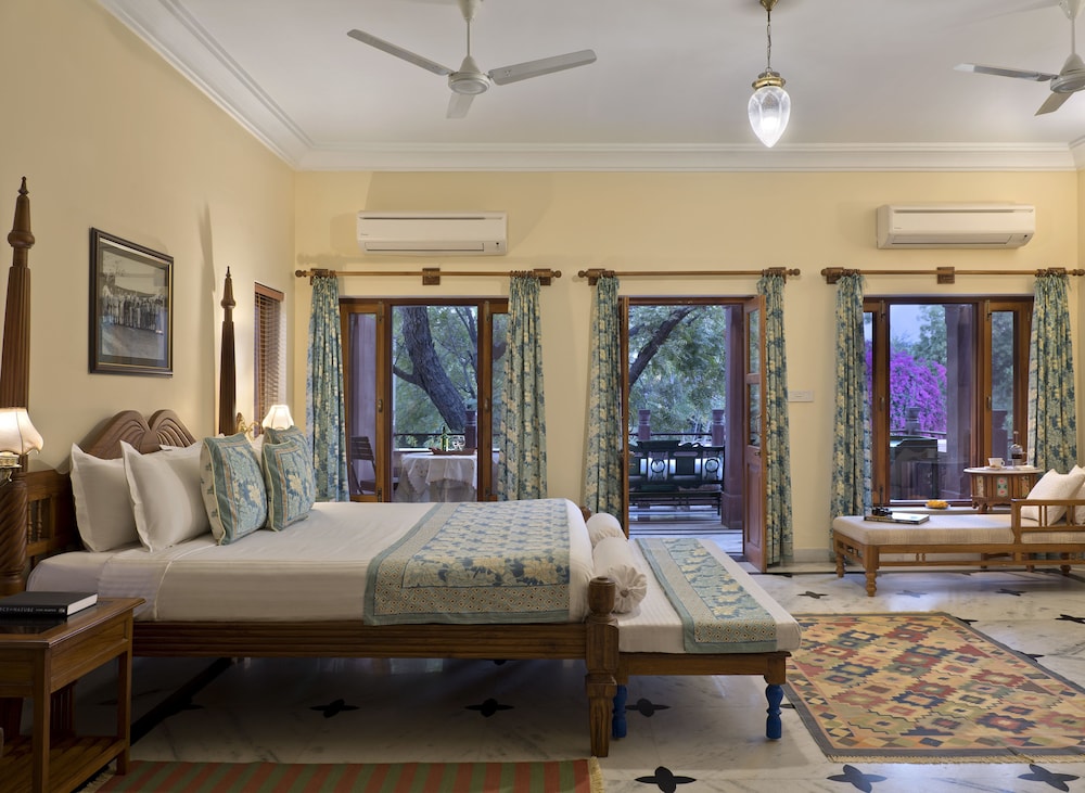 RATAN VILLAS 6/31