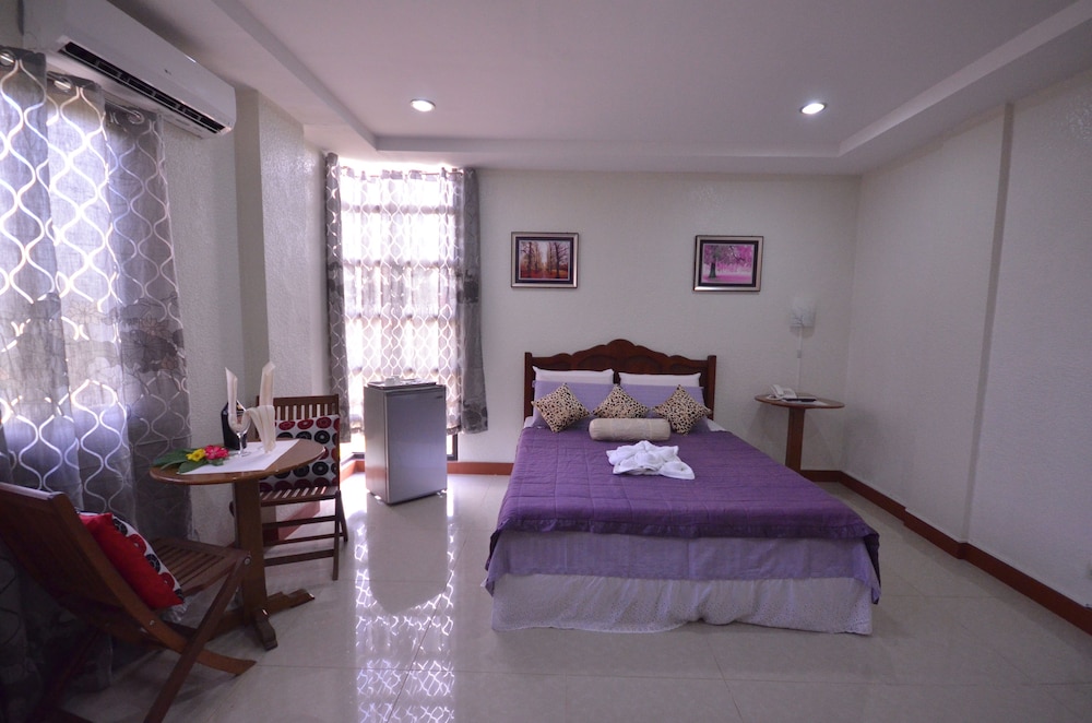 Casanas Suites 12/32