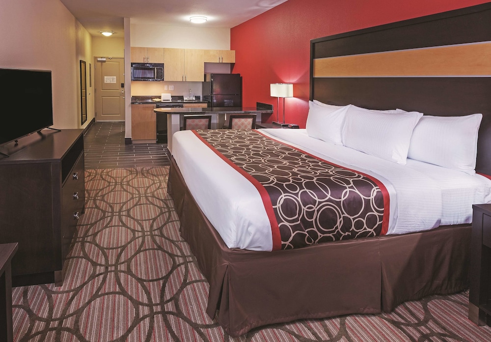 La Quinta Inn & Suites by Wyndham Wichita Falls - MSU Area 11/40