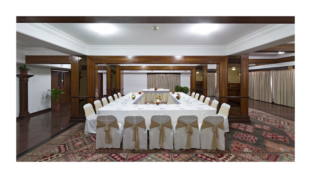 Jehan Numa Palace 46/56
