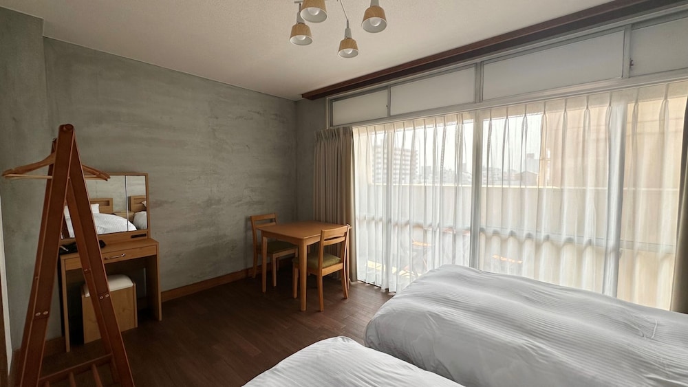 Travel&Book Hotel Hulaton Cabin Takamatsu - Hostel 4/40