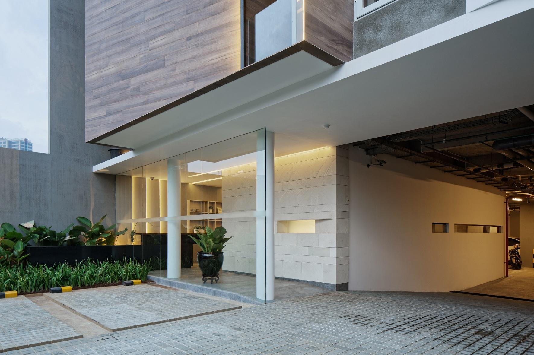 Daun Residence 2/36