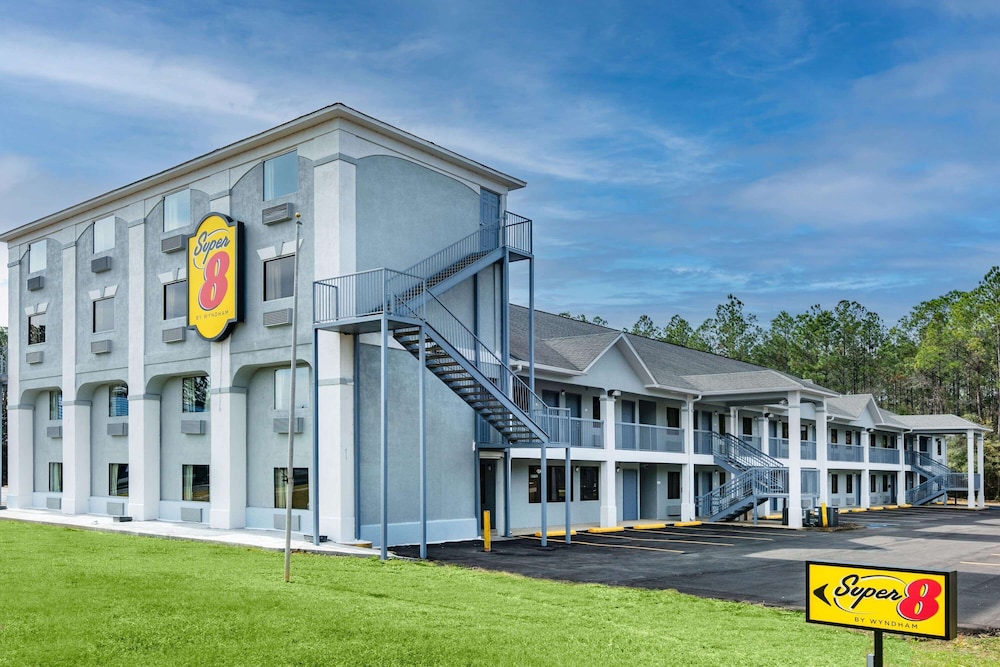 Super 8 by Wyndham Moss Point 20/25