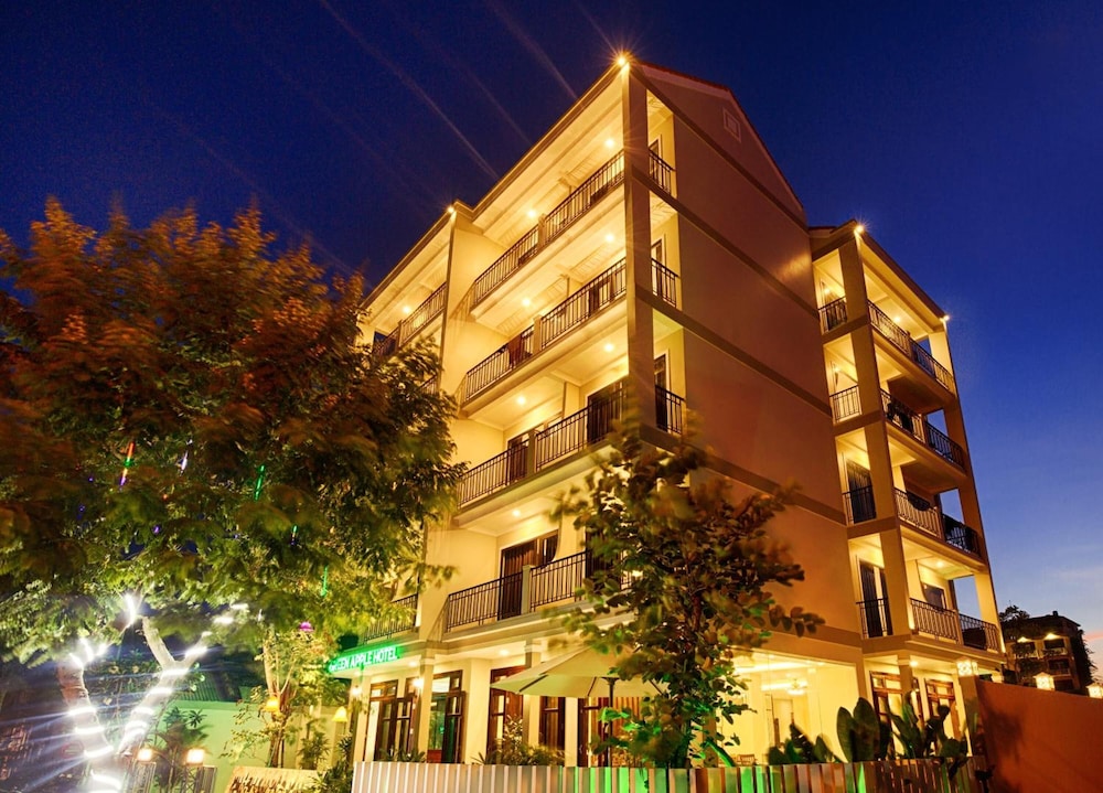 Green Apple Hotel 4/56