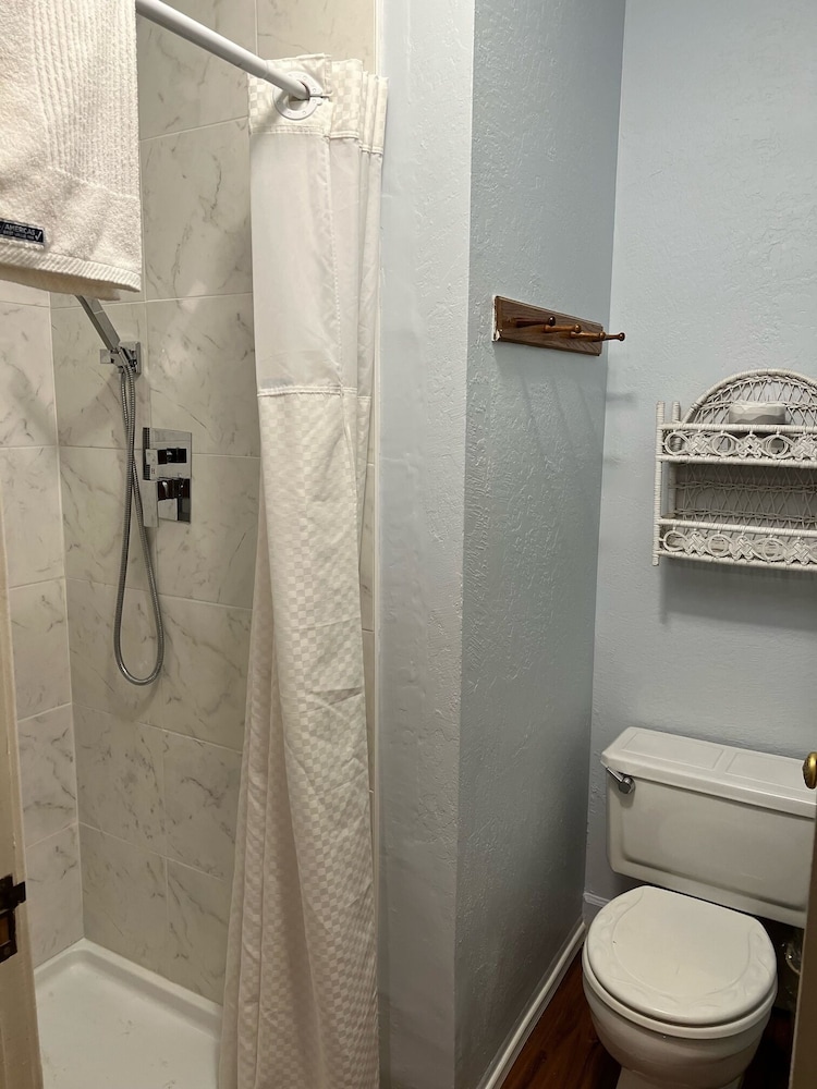 Americas Best Value Inn & Suites Royal Carriage 17/41