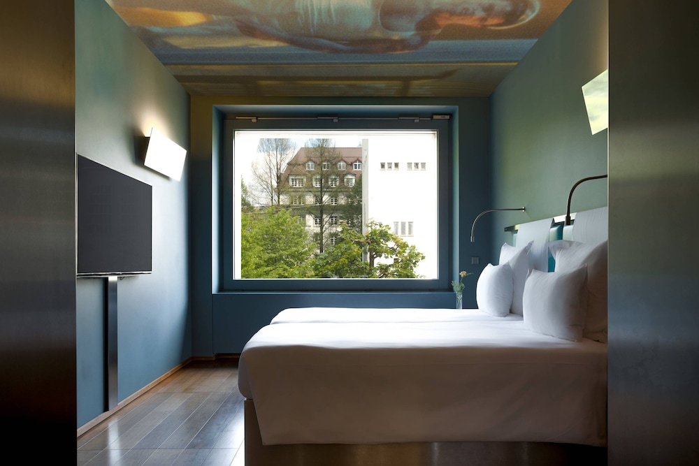 The Hotel Lucerne Autograph Collection 13/35