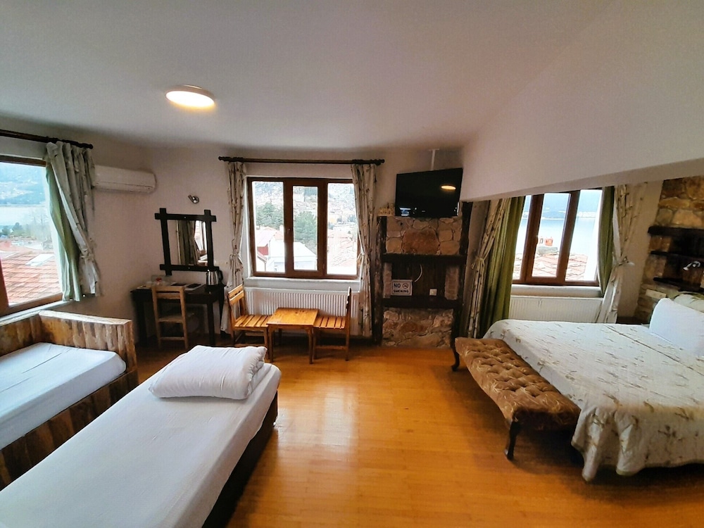 Fulya Pansiyon 7/49