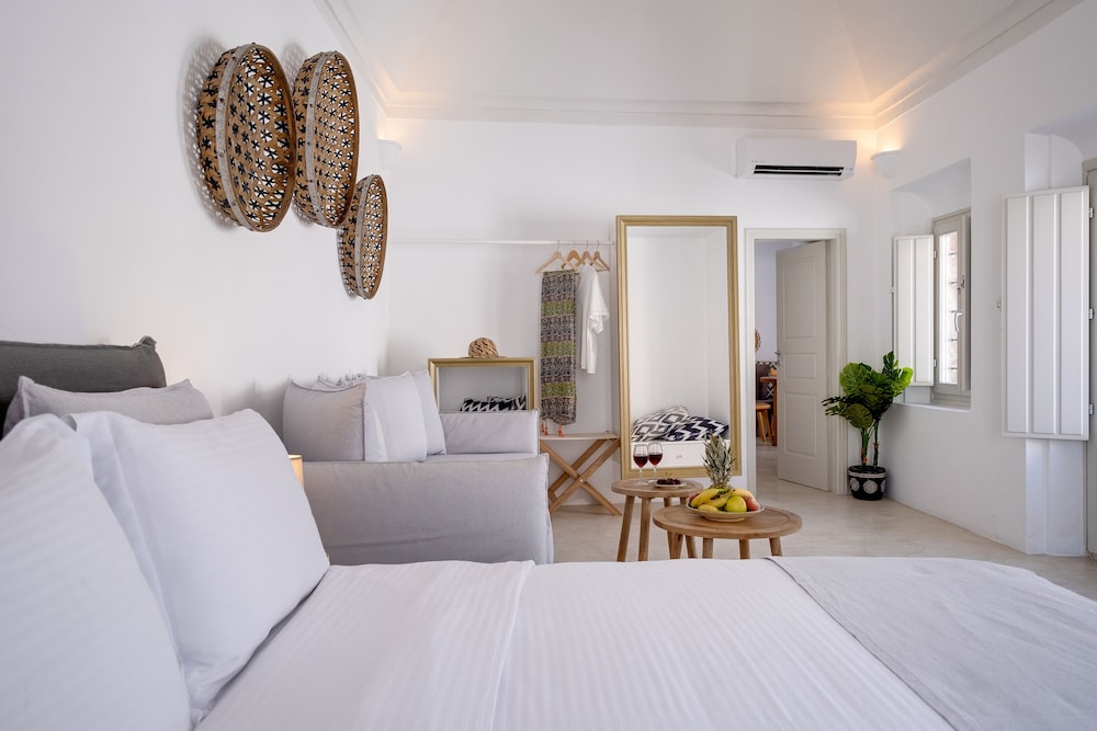2 BEDROOMS, SUITE, OUTDOOR JETTED TUB, JETTED TUB