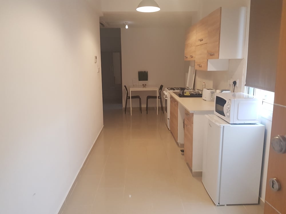 Valentinos Apartments 39/47