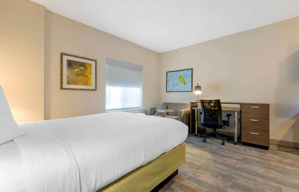 Extended Stay America Premier Suites Greenville Woodruff Road 16/52