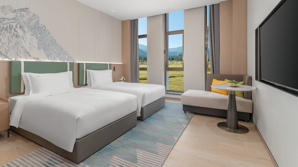 Holiday Inn LIAOYUAN CITY CENTER 18/50