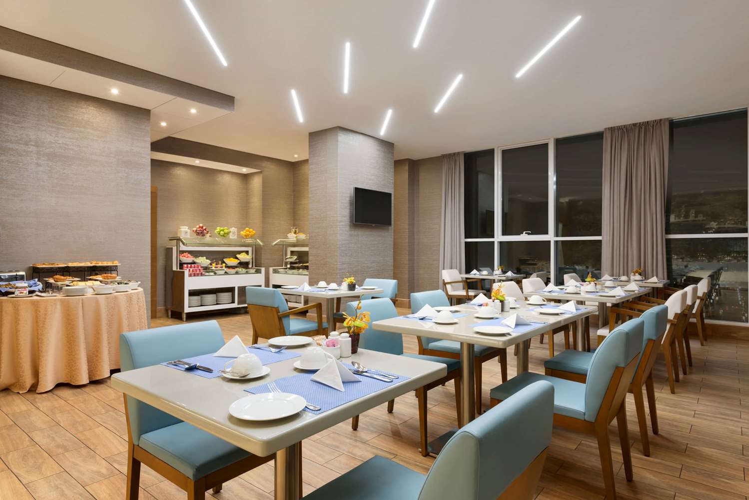 TRYP Hotel by Wyndham Abu Dhabi 42/57