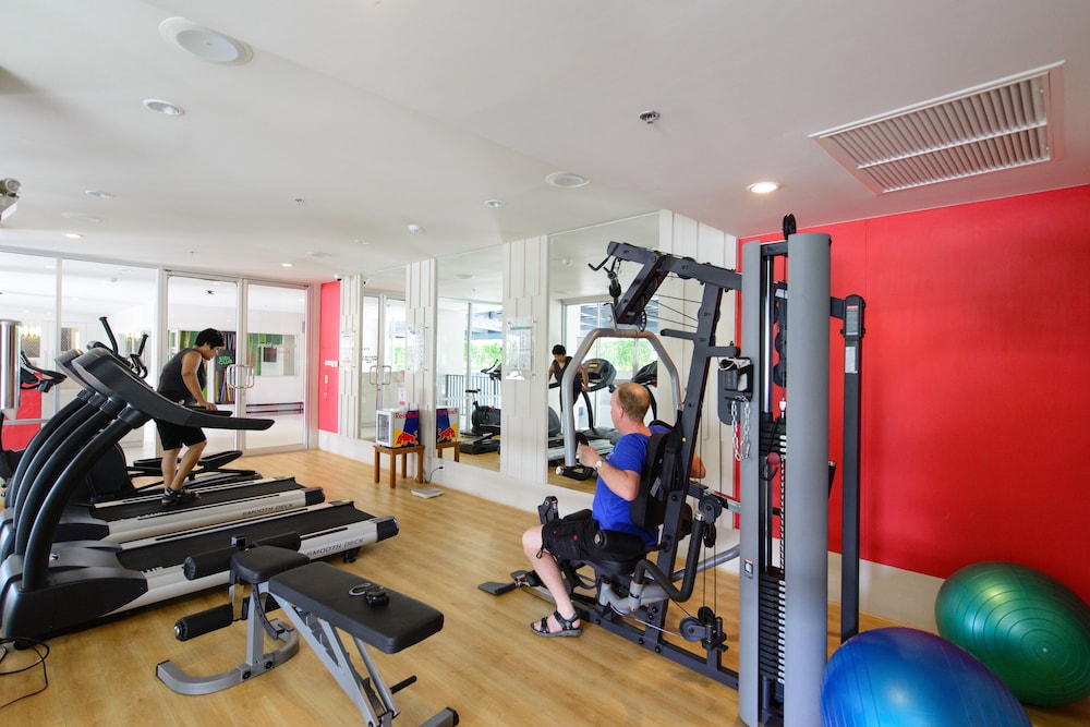 Ramada By Wyndham Phuket Deevana 40/70