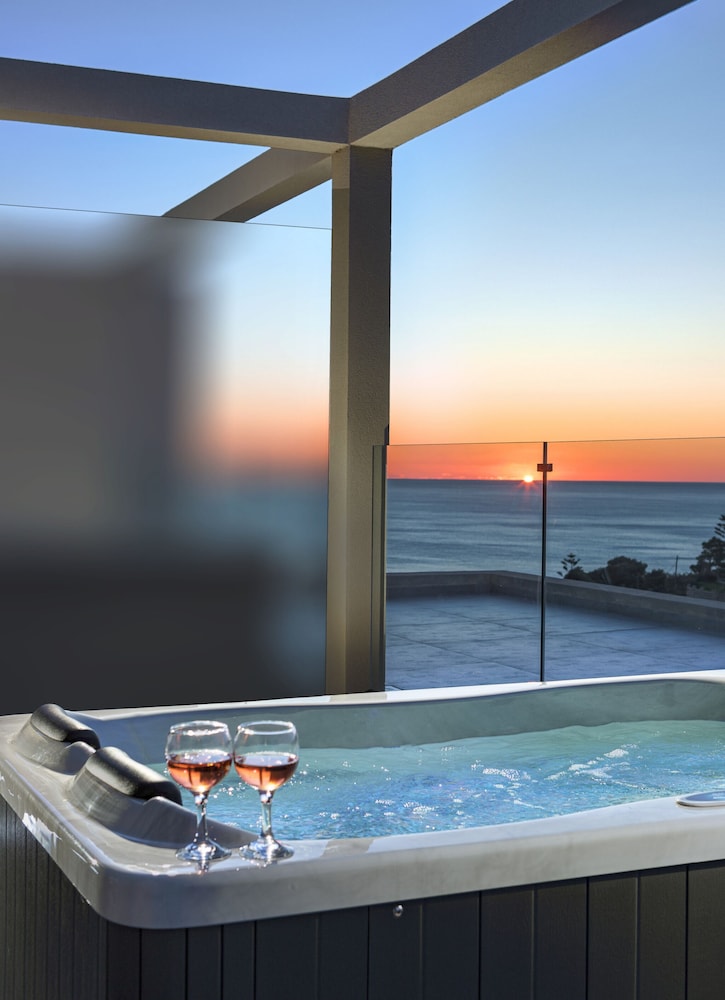 Myzith Luxury Suites 32/58