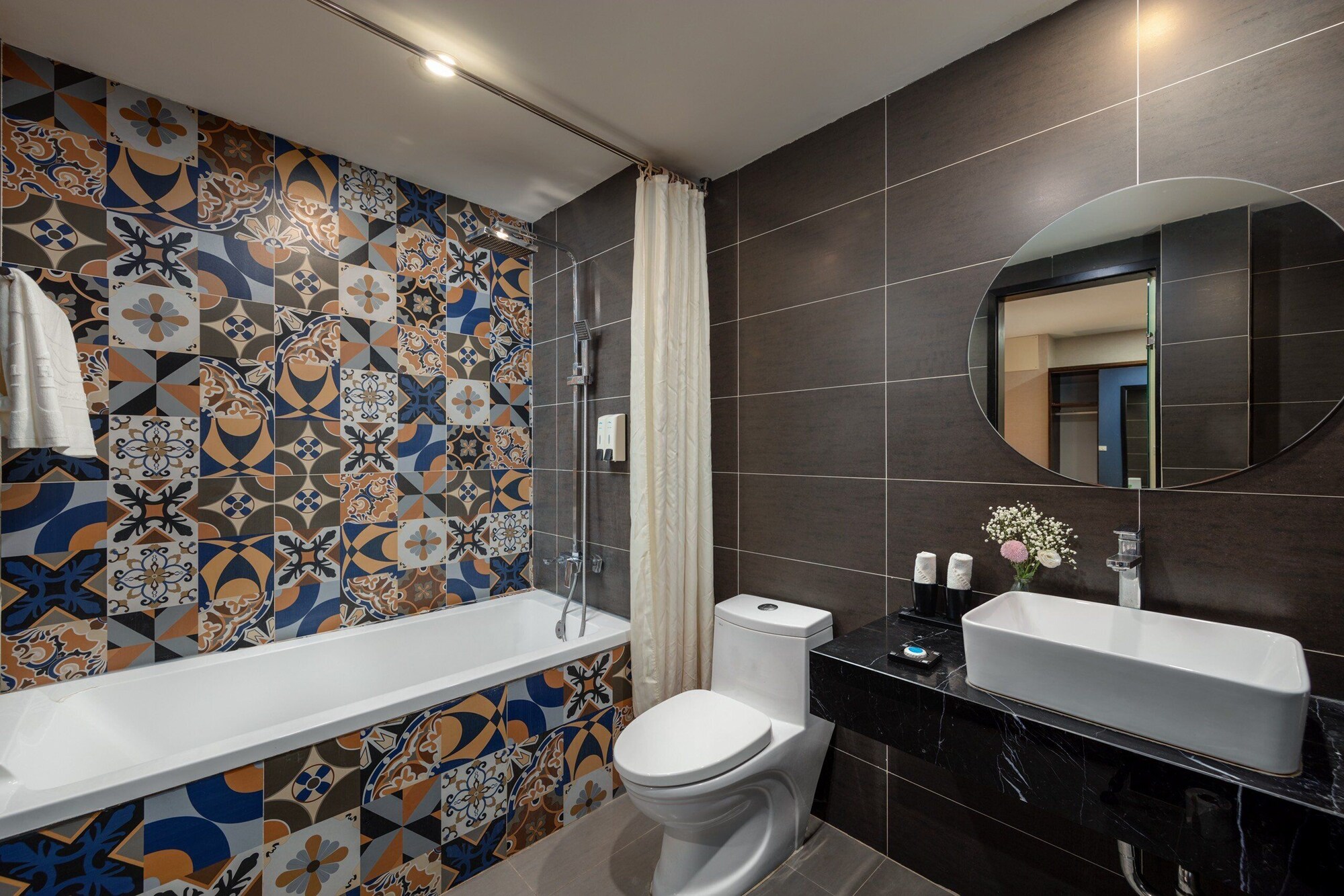 جناح بسرير كينج بشرفة، Oriana Boutique Hotel 6/6