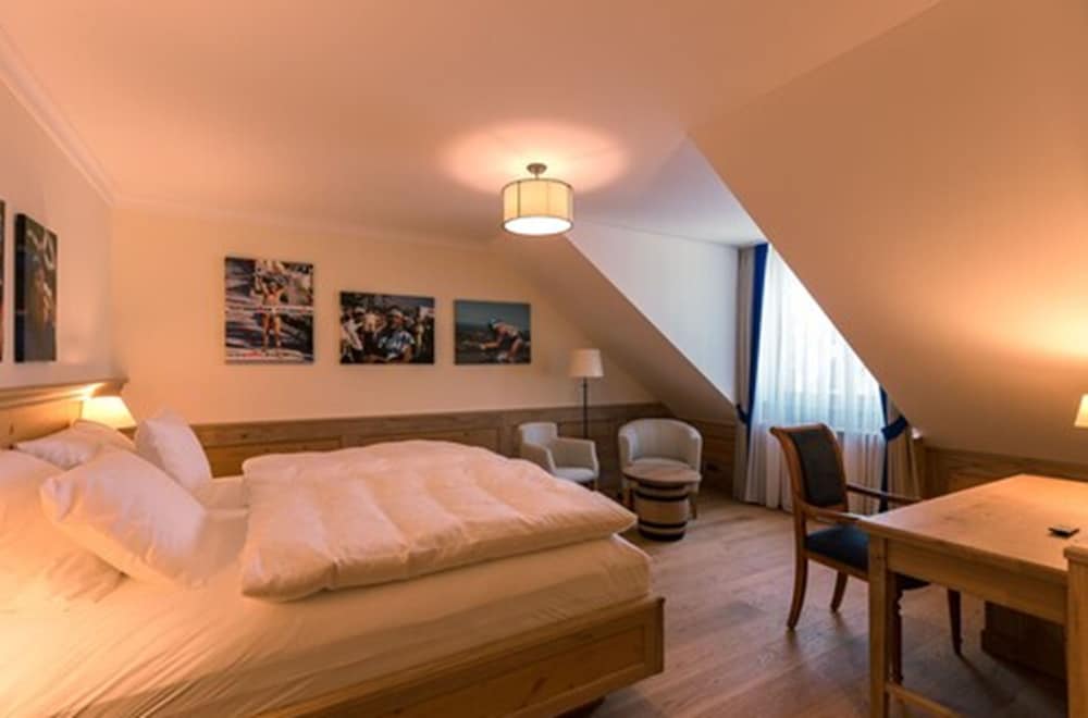 Hotel & Gaststätte Zum Erdinger Weissbräu 40/55