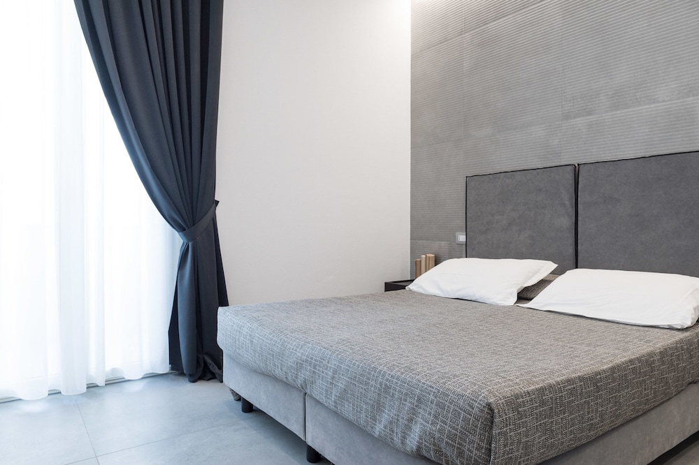 SUPERIOR, DOUBLE OR TWIN BED, PARTIAL SEA VIEW
