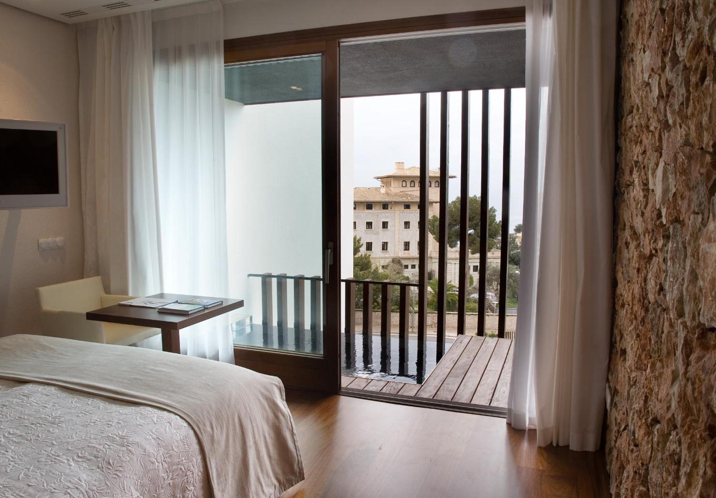 Dreamer, Double Bed, with Pool