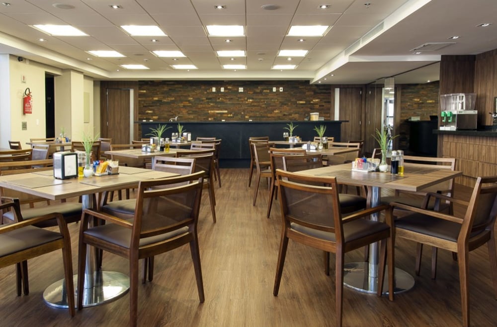 Hotel Kennedy Executive 37/49