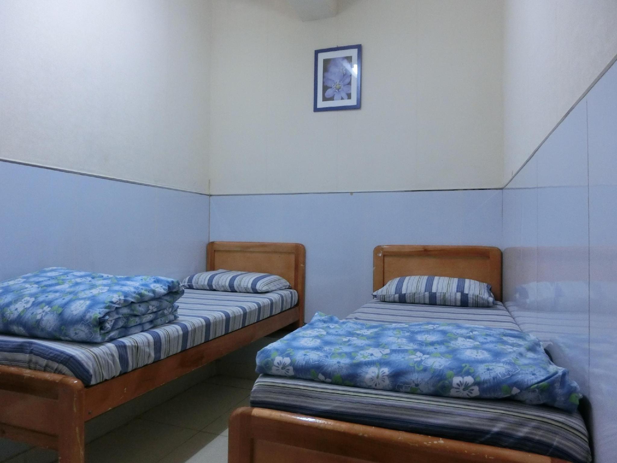 ROOM, TWIN BEDS, PRIVATE BATHROOM